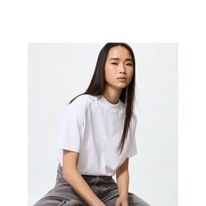 Uniqlo Airism cotton t shirt